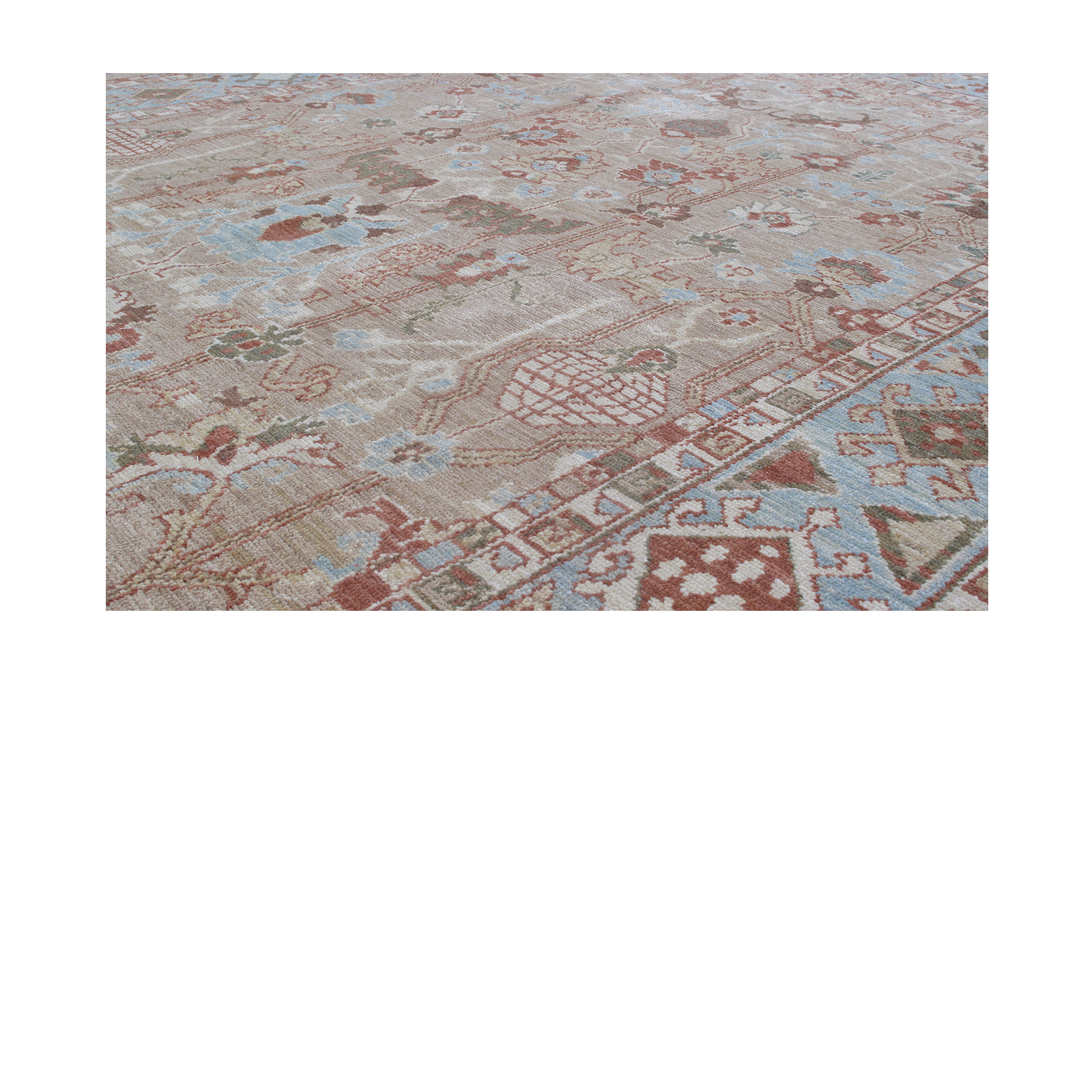 This Persian Bakshaish Rug is hand-carded Persian wool and natural dyes.