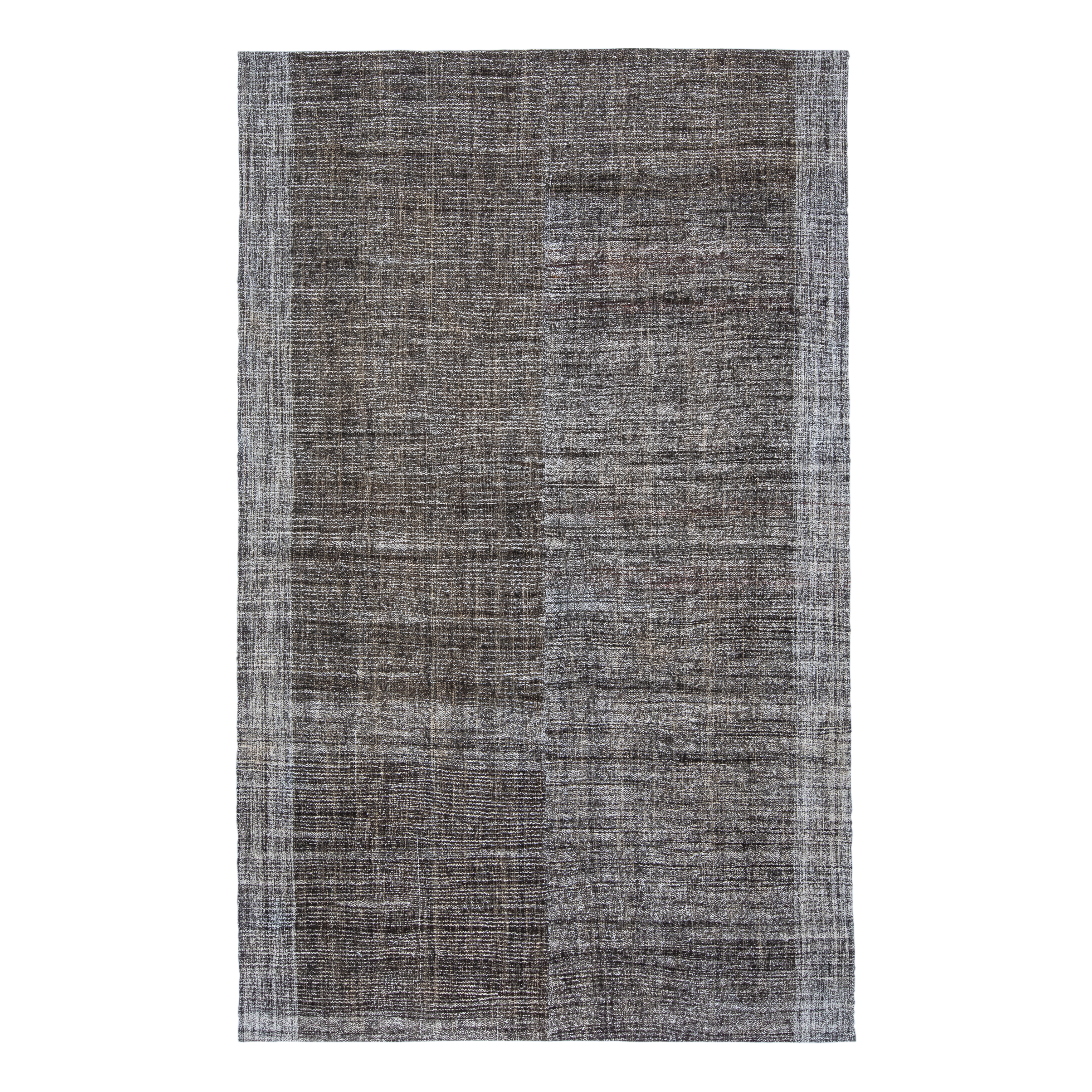 This Vintage Flatweave is handwoven and made of wool and cotton.