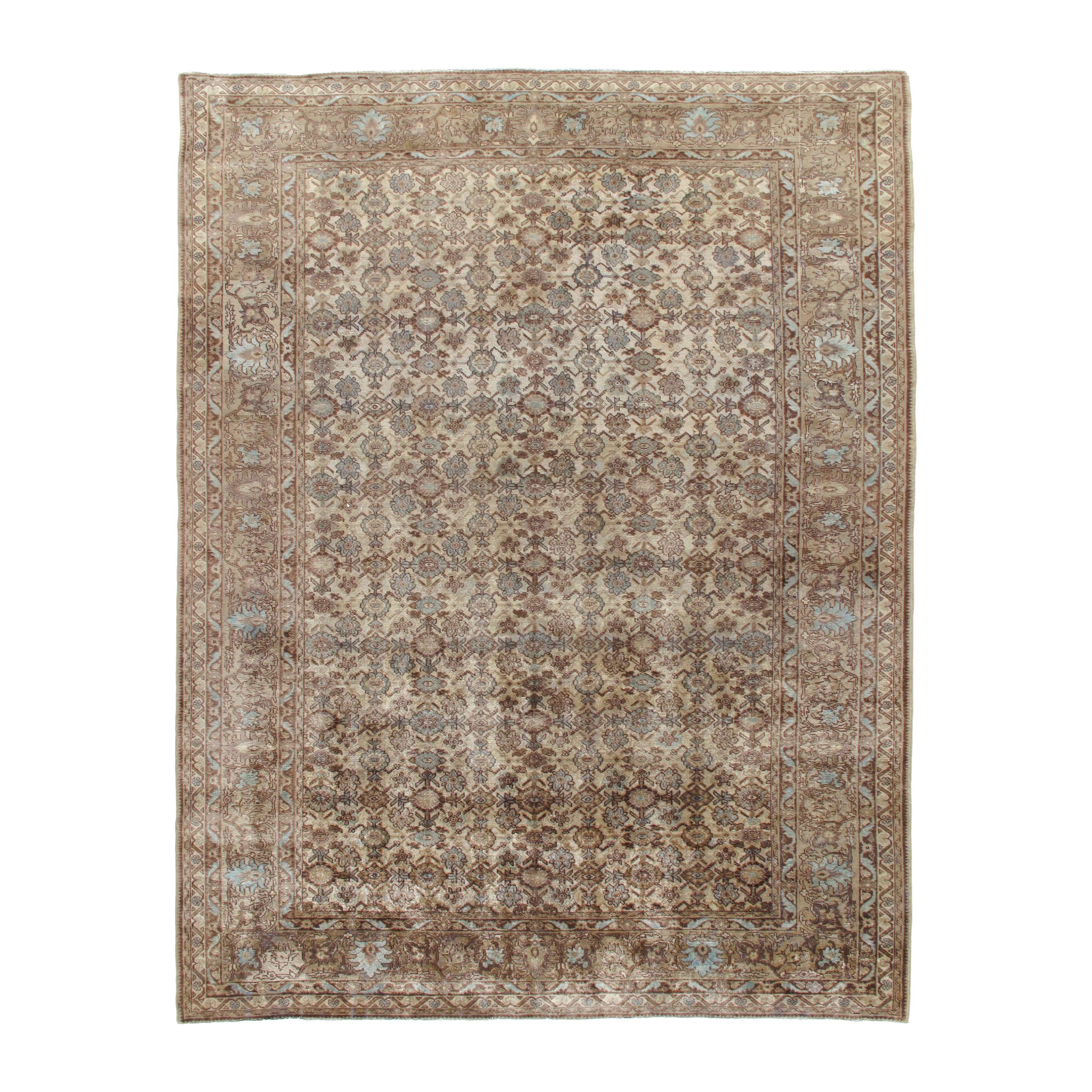 This Herati rug is hand-knotted and made of 100% wool.  