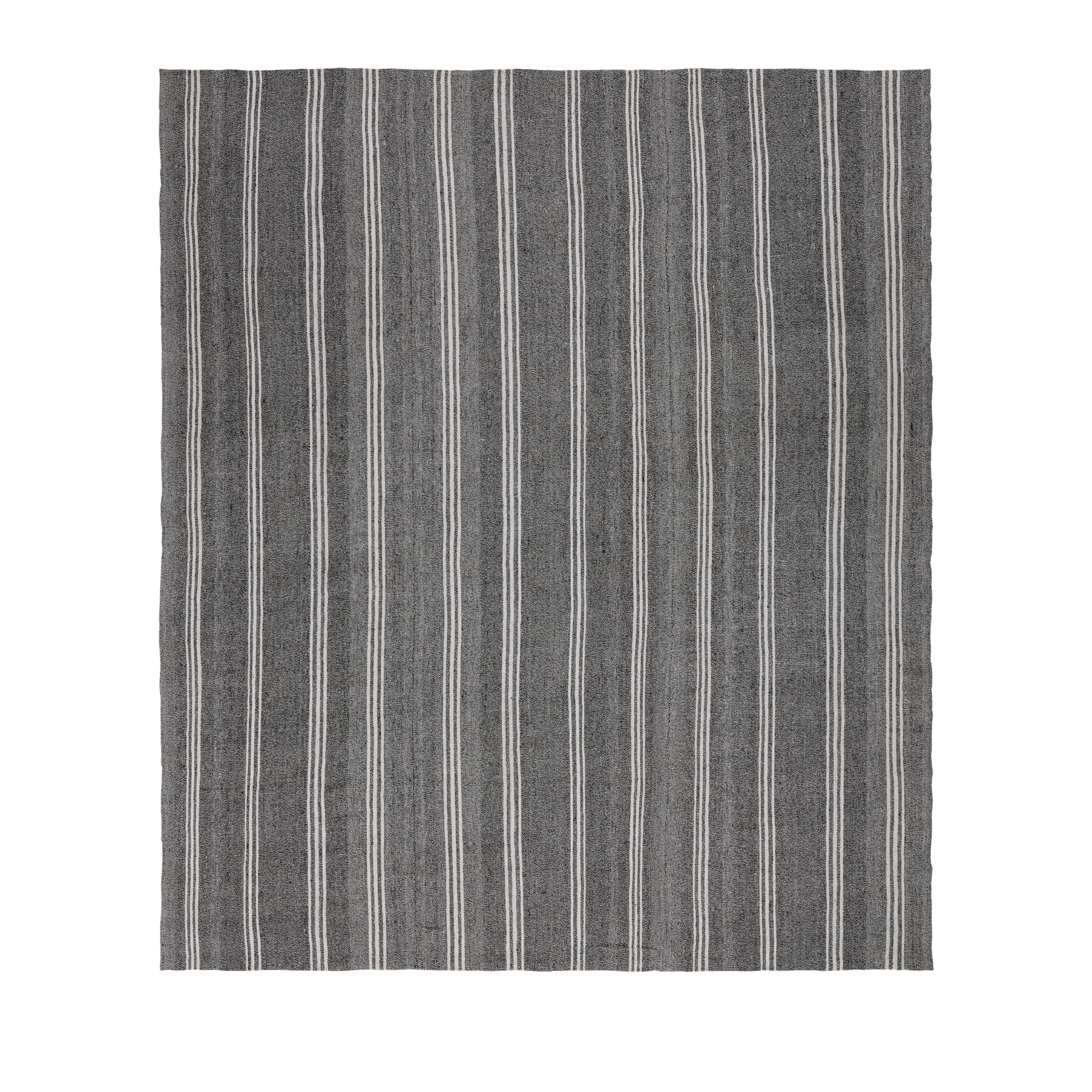 This Vintage flatweaves embody the minimalist sophistication that emerged in the mid-20th century which continues to thrive today.